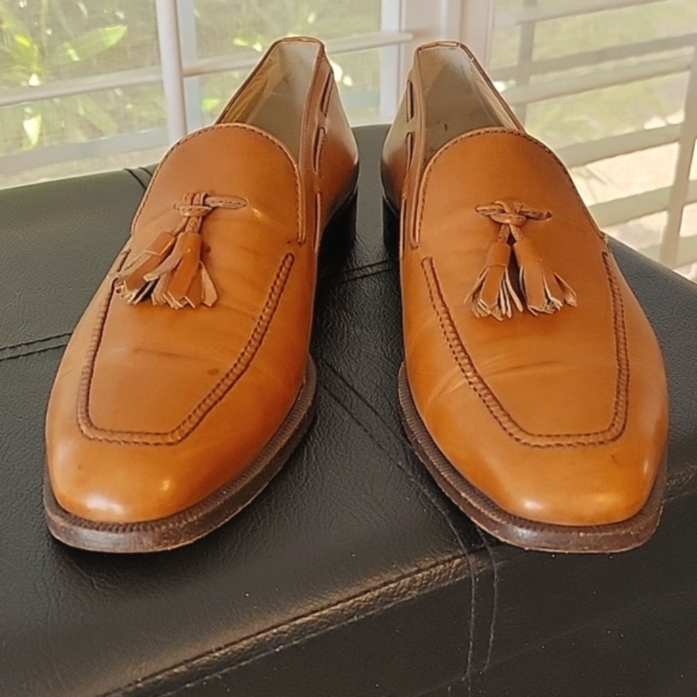 POLLINI  vtg leather loafers   Sz  8 1/2. Made in Italy